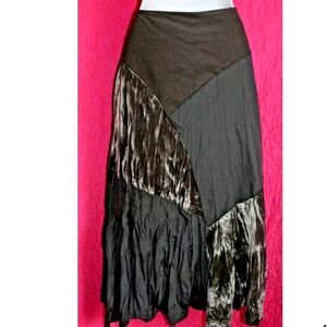 Linea Domain  Skirt Size 10